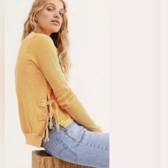 Free People FP One Cropped Interlaken Thermal Top Tee Yellow size XS - Picture 2 of 5